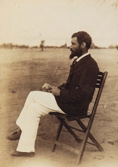 ANONYME Administrateur à Brazzaville, fin XIXème siècle Tirage argentique sépia....