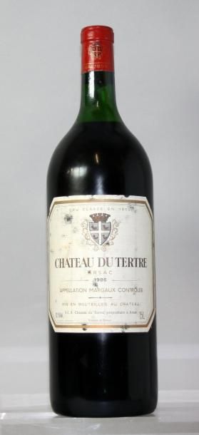 null 1 magnum CHÂTEAU du TERTRE 5éme gcc - MARGAUX 1986 Etiquette tachée, niveau...