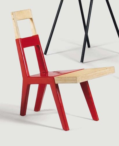GUY BROWN (né en 1980) Pièce unique Chaise "Chair in Chair" en bois clair et résine...