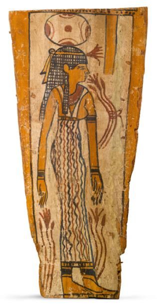  PANNEAU DE SARCOPHAGE. Panneau de sarcophage peint d'une déesse vers la droite,...