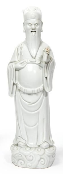 CHINE - XVIIIe siècle Statuette en porcelaine blanche, l'immortel Cao Guojiu debout...
