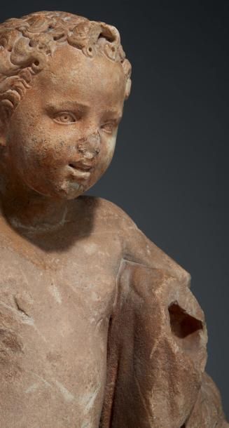 null Jeune garçon représenté en Hercule en marbre sculpté en rondebosse.
Le jeune...