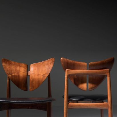 KURT ØSTERVIG (1912-1986) Danemark 
Suite de huit chaises modèle «Butterfly»
Noyer...