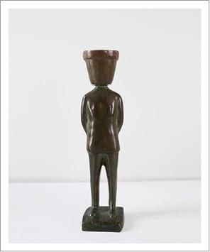 Jean-Michel Folon (1934-2005) Personnage
Sculpture en bronze.
Signée à la base.
Epreuve...