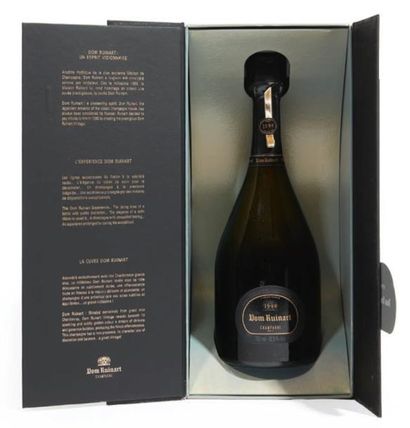 null * 1 BOUTEILLE CHAMPAGNE DOM RUINART 1998
Coffret.
Deluxe case.