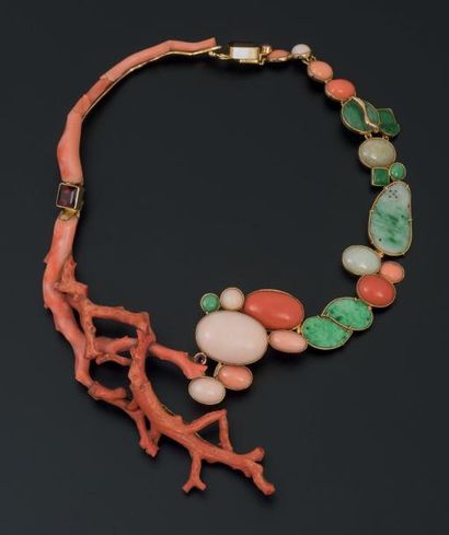 JEAN VENDOME (FRANCE 1930) 
Collier “Cité interdite”, 1997
Or, branches et cabochons...