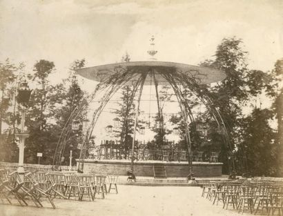 LOUIS-PIERRE-THÉOPHILE DUBOIS DE NEHAUT (ATTRIBUÉ À) 
Jardin zoologique de Bruxelles,...