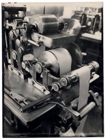 STUDIO PAUL-MARTIAL Étude publicitaire d'une machine-outil, vers 1930
Épreuve argentique...