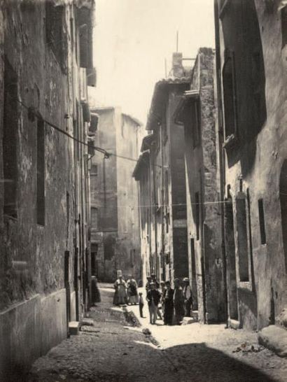 ADOLPHE TERRIS Rénovation de la vieille ville de Marseille, 3 photographies 1862
Rue...