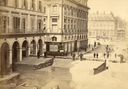 AUGUSTE COLLARD Commune de Paris, 4 photographies de barricades, rue Royale, place...