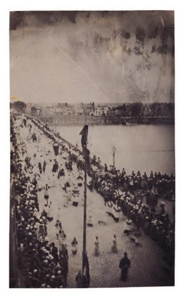 L. CREMIERE Orléans, 2 photographies vers 1855
Vue de la ville et du pont sur la...