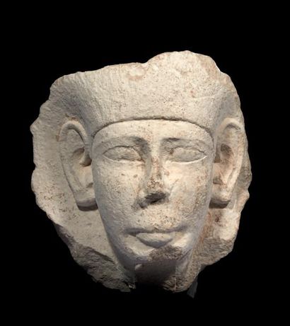 null MASQUE DE SARCOPHAGE.
Égypte, Époque Ptolémaïque.
Grand masque de sarcophage...