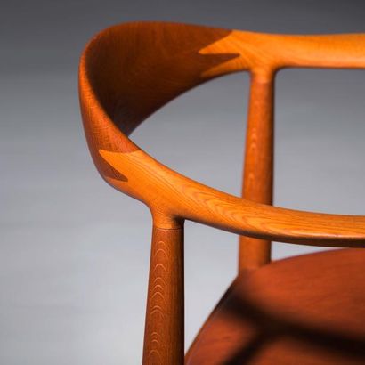 HANS J. WEGNER | 1914-2007 | Danemark 
Suite de six fauteuils «Round Chair» modèle...