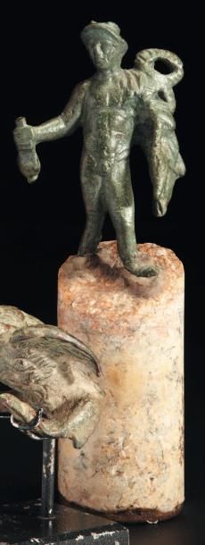 Statuette représentant le dieu Mercure. Il...