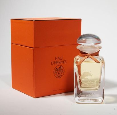 HERMES " L'Eau d'Hermès "
Important flacon en cristal Edition Limitée de 2001, illustré,...