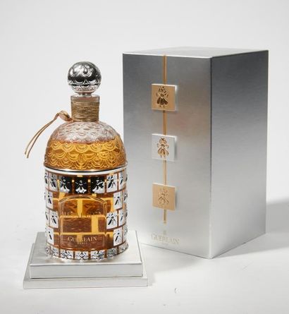 Guerlain " Metallica "
Flacon modèle abeilles argent, Edition Spéciale pour Noël...