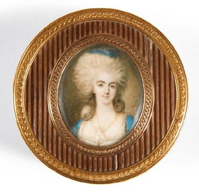CAMPANA PIO IGNAZIO VITTORIANO (1744-1786), ÉCOLE DE BOÎTE RONDE en écaille blonde...