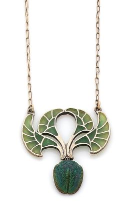 THEODOR FARHNER (ATTRIBUÉ À) 
Collier en argent, orné d'un motif végétal stylisé...