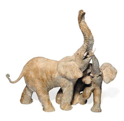 FRANÇOIS VAN DEN BERGHE Eléphant et son éléphanteau Bronze et céramique, signé et...