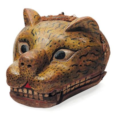 Masque de tigre en bois sculpté polychrome....