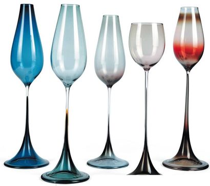 NILS LANDBERG (1907-1991) Ensemble de cinq verres colorés. Signés. Éditon Orrefors....