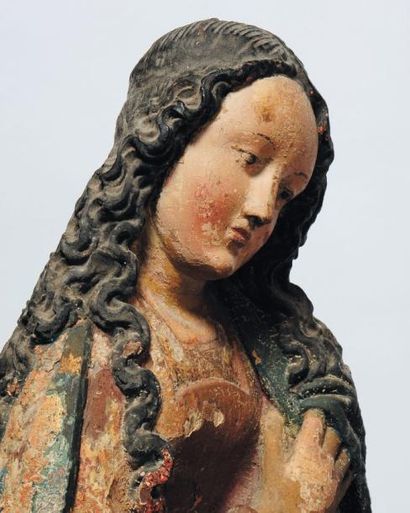  Sainte Anne, la Vierge et l'Enfant en bois sculpté et polychromé. la Mère et la...