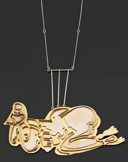 GIUSEPPE MIGNECO Long collier «Donna Accovacciata» 1972. Or et argent. Pièce unique....