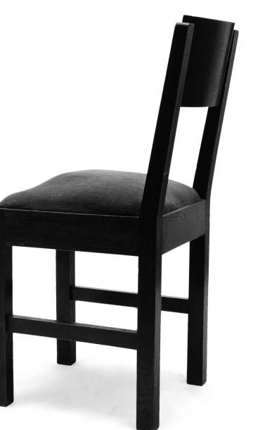 MARCEL-LOUIS BAUGNIET (1896-1995) Deux chaises constructivistes Bois laqué noir....