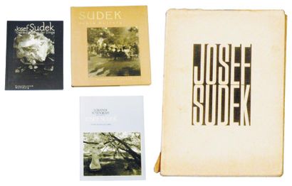 SUDEK, Josef (1896-1976) I : Josef Sudek. Praha : S.N.K.L. 1956. Petit in-4° (24...