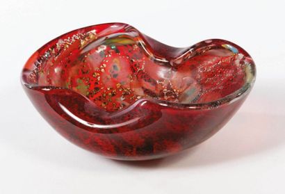 MURANO I Venise Vide-poche
Verre multicolore, vers 1960
H_6,5 cm L_15 cm