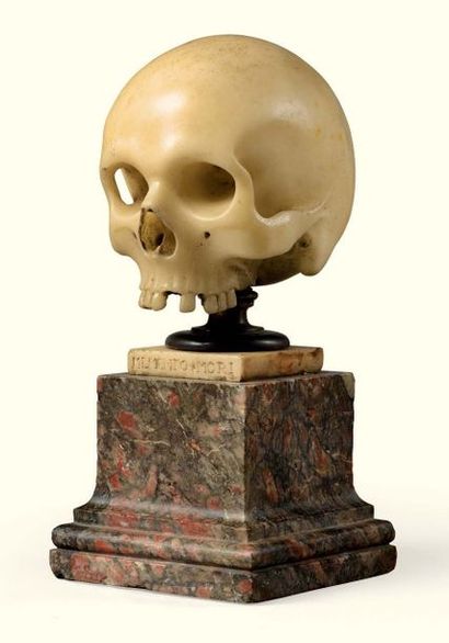 null CRÂNE EN ALBÂTRE, ITALIE, XVIIE / XVIIIE SIÈCLE

AN ITALIAN ALABASTER SKULL,...