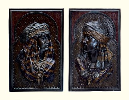 ARTHUR WAAGEN 1833-1898 Deux profils d'Orientaux

paire de reliefs en bronze polychrome...