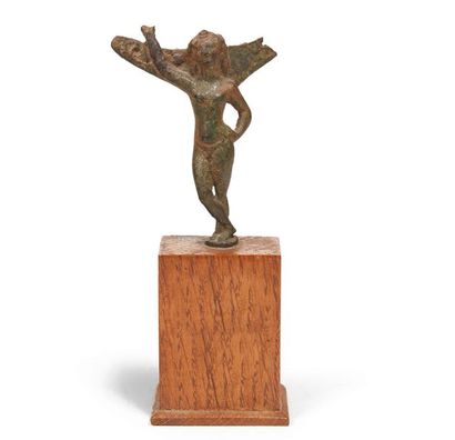 Dans le goût de l'ANTIQUE Statuette en bronze représentant un angelot.