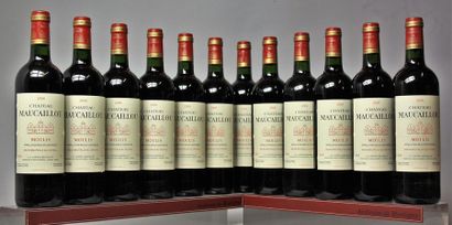 null 12 BOUTEILLES CHÂTEAU MAUCAILLOU - Moulis 2006
Caisse bois d'origine 2 x 6.
Two...