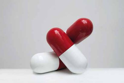 Philippe Huart (1953 -) 
Side Effects - Effets secondaires - Rouge, 2018
Éd. 41/130
Polyrésine...
