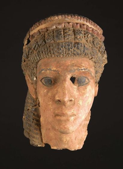 null ?DEUX MASQUES DE MOMIES.
Égypte, Époque Romaine.
Lot composé de deux masques...