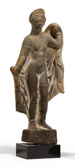 null STATUETTE D'APHRODITE.
Myrina, Art Hellénistique, ca. Ier siècle av. J.-C.
Statuette...