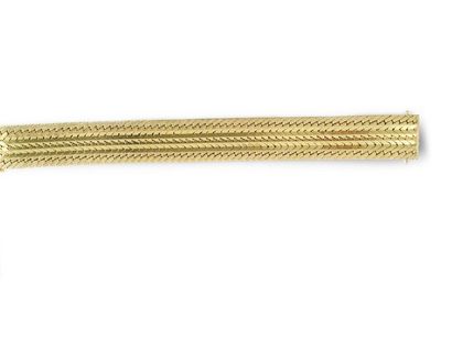 null 
Bracelet tresse en or jaune 18K (750)


L_18,2 cm


Poids: 70,6 g
