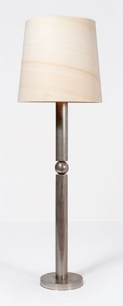 Marcel-Louis Baugniet (1896-1995) Important lampadaire
Métal chromé. Vers 1930
H_165...