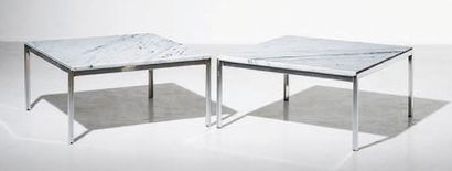 FLORENCE KNOLL (1917-2019) Paire de tables basses carrées modèle «2518 RW»
Métal...