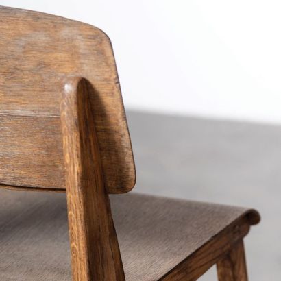 Jean PROUVÉ (1901-1984) Rare et importante chaise «CB 22» démontable modèle «301»
Chêne...