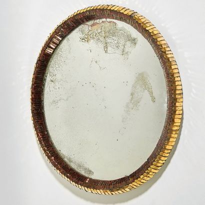 LINE VAUTRIN (1913-1997) Grand miroir ovale
Résine de talosel et miroir
Signature...