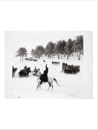 DAVID DOUGLAS DUNCAN (1916-2018) Turkish cavalry maneuvers, 1948
Tirage argentique.
Signé...