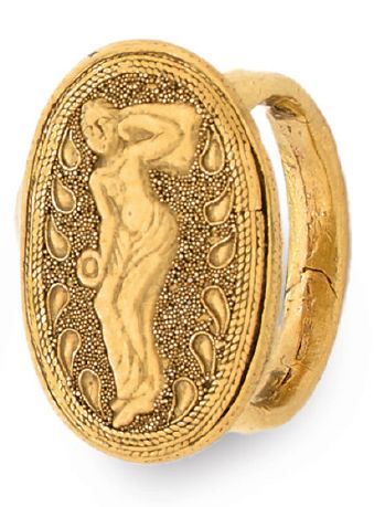 DANS LE GOÛT HELLÉNISTIQUE. 
Bague dont le chaton ovale est orne de la deesse Venus...