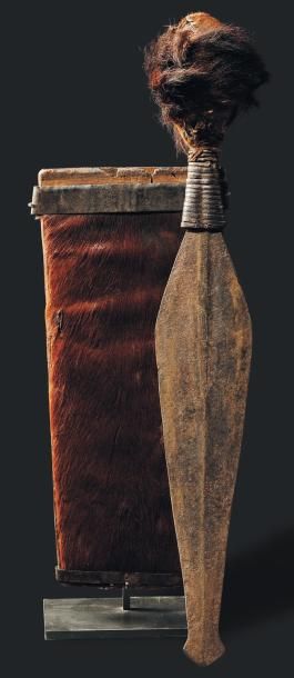 Couteau Lobala, Congo - Bois, métal. Couteau...