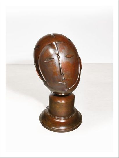 Kim HAMISKY (1943-2002) 
Juliette, 1986
Sculpture en bronze à patine marron.
Signée...