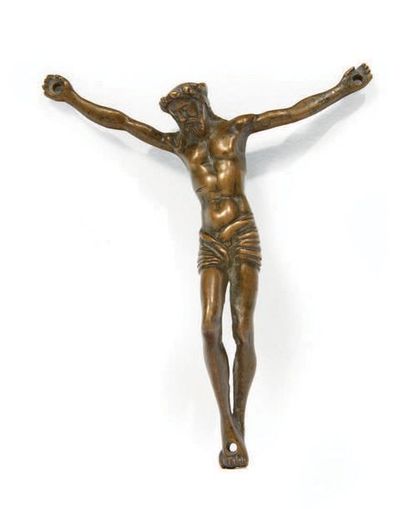 null CHRIST en bronze, tête inclinée sur l'épaule droite, périzonium noué autour...