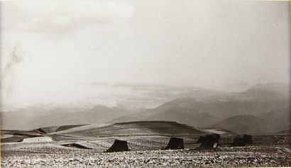 Roland PENROSE. 8 photographies originales pour: The Road is wider than long.
[Balkans,...