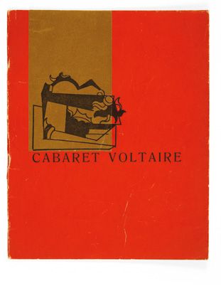 Cabaret Voltaire. Zürich, 1916. 
In-4, agrafé, couverture cartonnée rouge illustrée...