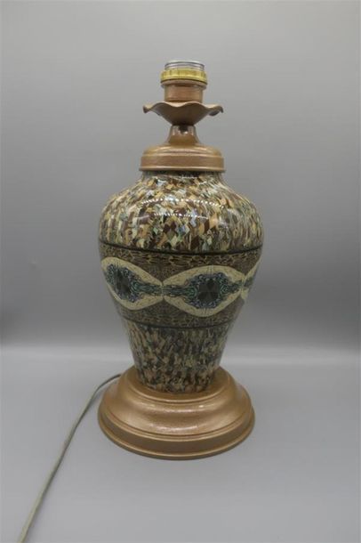 null Jean GERBINO (1876-1966) - VALLAURIS
Pied de lampe formé d'un vase balustre...